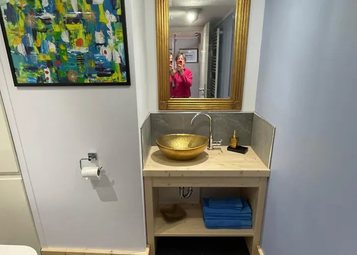 Unterhaus Apartman *